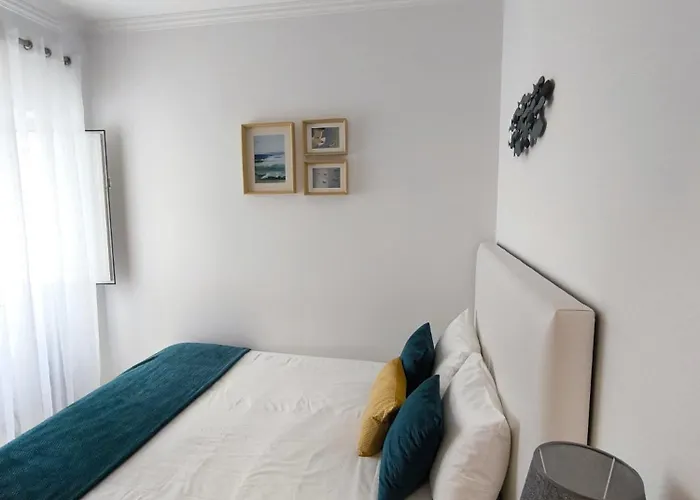 Casinhas Adelaide נאזרה